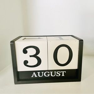 Black and White Calendar Block Decor